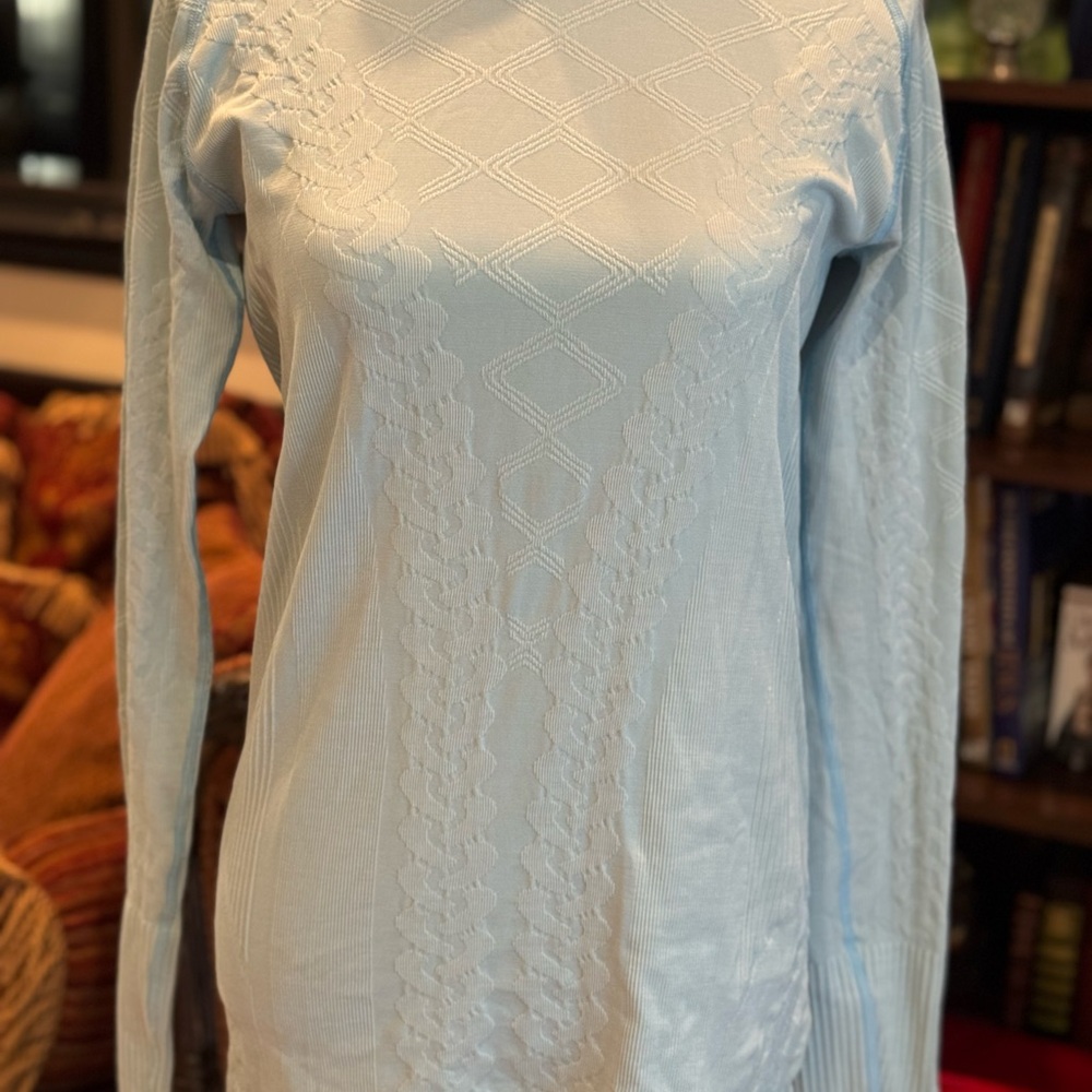 Lululemon Athletica Blue Fitted Long Sleeve Sweatshirt